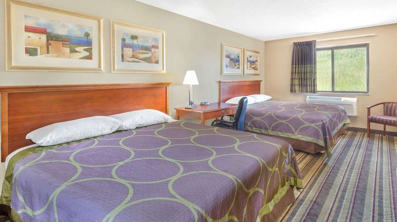 <b>Super 8 Tilton/Lake Winnipesaukee Room</b>. Images powered by <a href="https://iceportal.shijigroup.com/" title="IcePortal" target="_blank">IcePortal</a>.