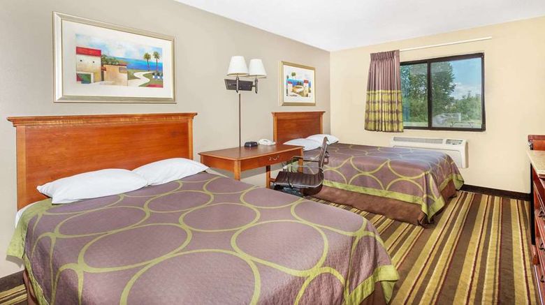 <b>Super 8 Tilton/Lake Winnipesaukee Room</b>. Images powered by <a href="https://iceportal.shijigroup.com/" title="IcePortal" target="_blank">IcePortal</a>.