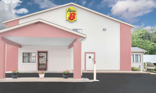 Super 8 East Moline Exterior