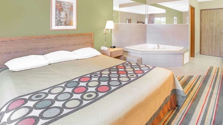 <b>Super 8 East Moline Suite</b>. Images powered by <a href="https://iceportal.shijigroup.com/" title="IcePortal" target="_blank">IcePortal</a>.