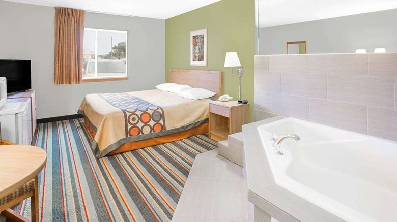 <b>Super 8 East Moline Suite</b>. Images powered by <a href="https://iceportal.shijigroup.com/" title="IcePortal" target="_blank">IcePortal</a>.