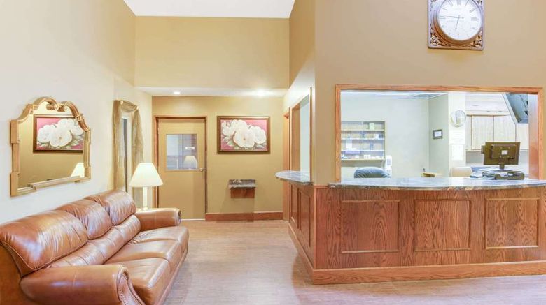 <b>Super 8 Mitchell Lobby</b>. Images powered by <a href="https://iceportal.shijigroup.com/" title="IcePortal" target="_blank">IcePortal</a>.
