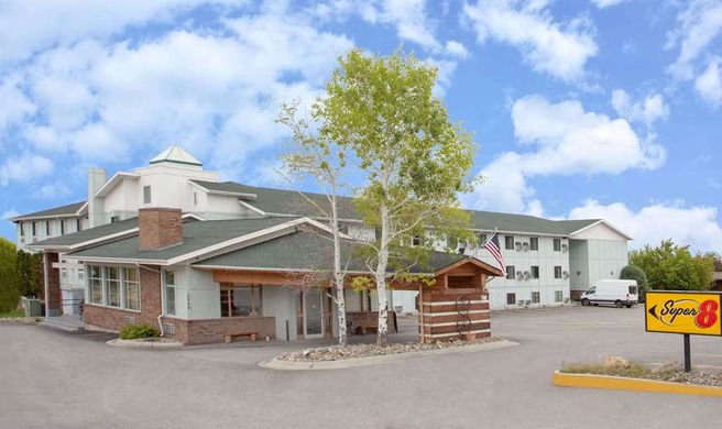 Super 8 Helena Exterior