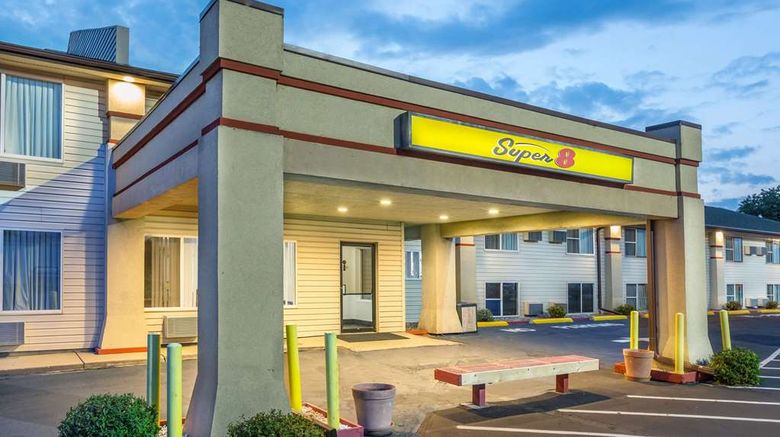 Super 8 North Sioux City Exterior. Images powered by <a href="https://iceportal.shijigroup.com" target="_blank" rel="noopener">Ice Portal</a>.