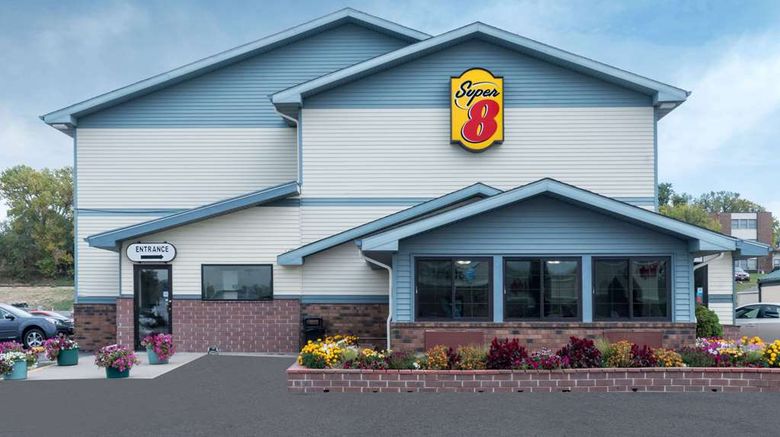 <b>Super 8 Pierre SD Exterior</b>. Images powered by <a href="https://iceportal.shijigroup.com/" title="IcePortal" target="_blank">IcePortal</a>.