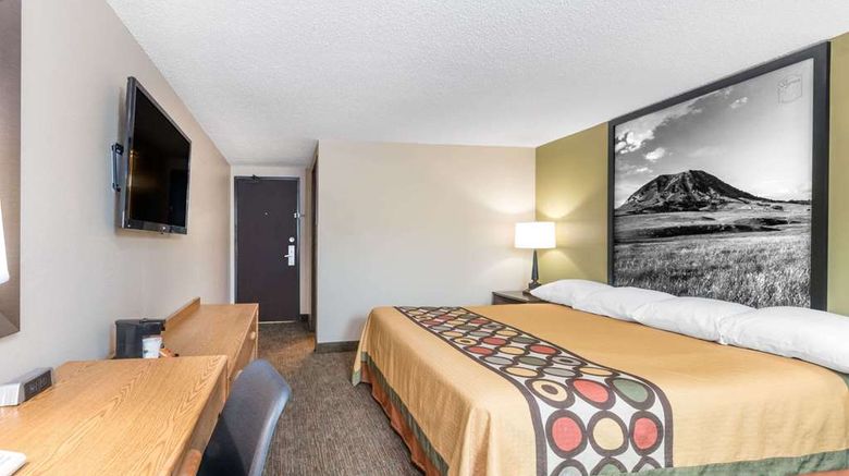 <b>Super 8 Pierre SD Room</b>. Images powered by <a href="https://iceportal.shijigroup.com/" title="IcePortal" target="_blank">IcePortal</a>.