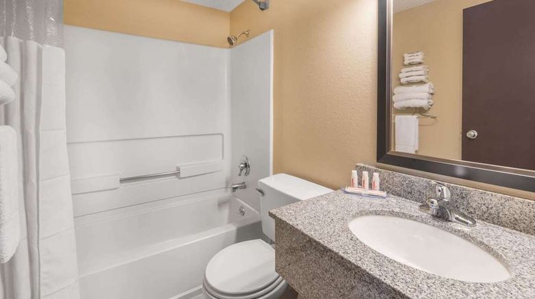 <b>Super 8 Pierre SD Room</b>. Images powered by <a href="https://iceportal.shijigroup.com/" title="IcePortal" target="_blank">IcePortal</a>.