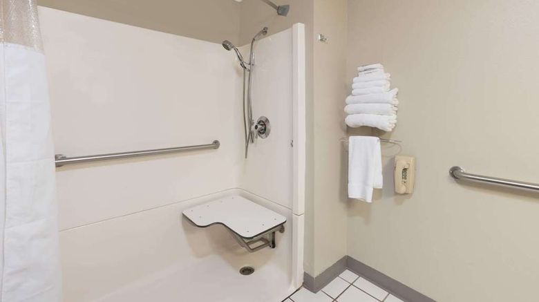 <b>Super 8 Pierre SD Room</b>. Images powered by <a href="https://iceportal.shijigroup.com/" title="IcePortal" target="_blank">IcePortal</a>.