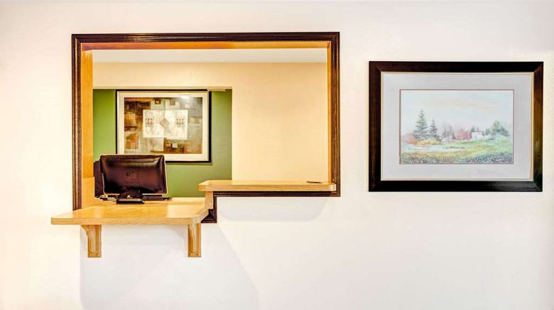 <b>Super 8 Carson City Lobby</b>. Images powered by <a href="https://iceportal.shijigroup.com/" title="IcePortal" target="_blank">IcePortal</a>.