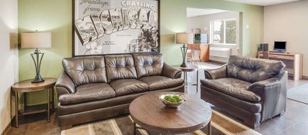 Super 8 Grayling Lobby