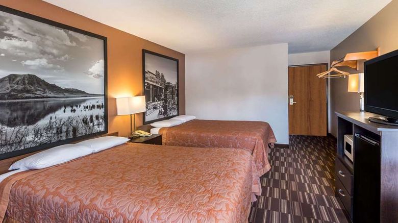 <b>Super 8 Madison Room</b>. Images powered by <a href="https://iceportal.shijigroup.com/" title="IcePortal" target="_blank">IcePortal</a>.