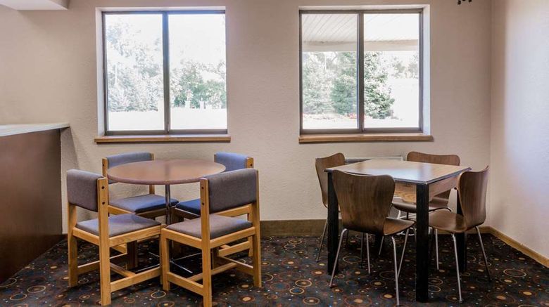 <b>Super 8 Madison Lobby</b>. Images powered by <a href="https://iceportal.shijigroup.com/" title="IcePortal" target="_blank">IcePortal</a>.