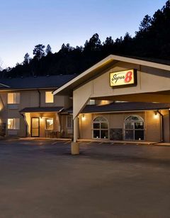 Super 8 Custer/Crazy Horse Area