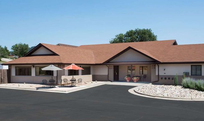 Super 8 Hot Springs Exterior