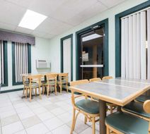 Super 8 Raton Lobby