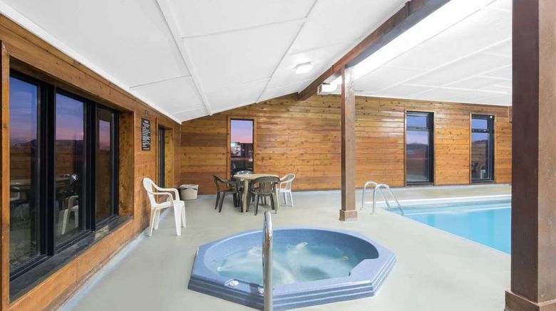 <b>Super 8 Watertown Pool</b>. Images powered by <a href="https://iceportal.shijigroup.com/" title="IcePortal" target="_blank">IcePortal</a>.