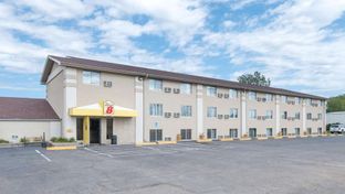 Super 8 Watertown