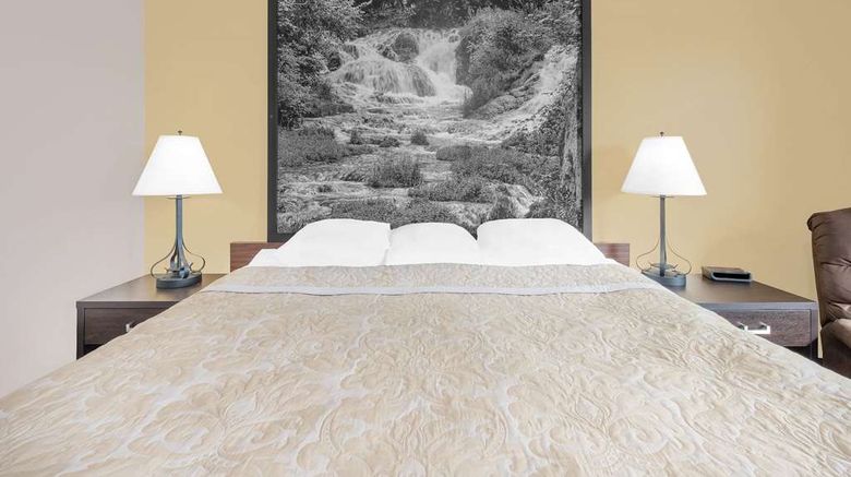 <b>Super 8 Watertown Room</b>. Images powered by <a href="https://iceportal.shijigroup.com/" title="IcePortal" target="_blank">IcePortal</a>.