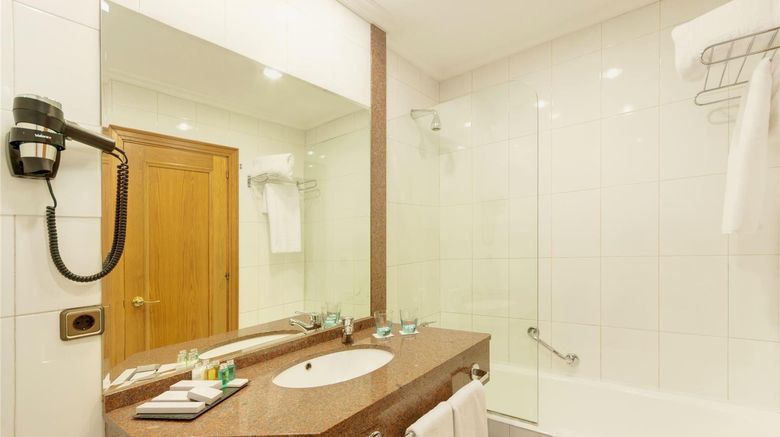 <b>Hotel Los Galeones, Affiliated by Melia Room</b>. Images powered by <a href="https://iceportal.shijigroup.com/" title="IcePortal" target="_blank">IcePortal</a>.