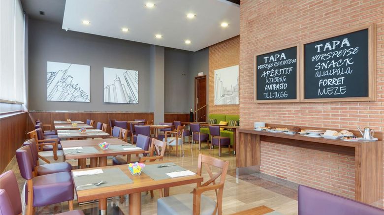 <b>Hotel Los Galeones, Affiliated by Melia Restaurant</b>. Images powered by <a href="https://iceportal.shijigroup.com/" title="IcePortal" target="_blank">IcePortal</a>.