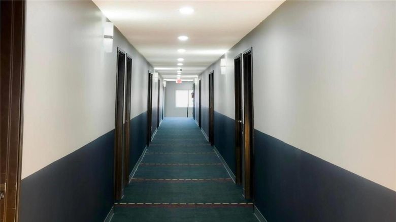 <b>Super 8 Belle Fourche Other</b>. Images powered by <a href="https://iceportal.shijigroup.com/" title="IcePortal" target="_blank">IcePortal</a>.