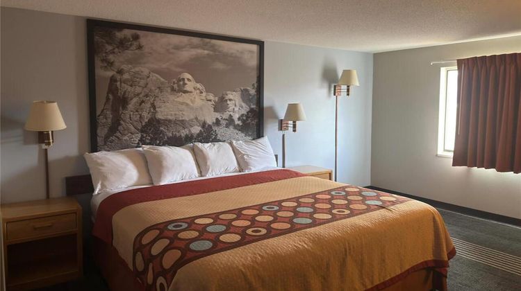 Super 8 Belle Fourche Room