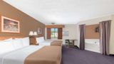 Super 8 Chamberlain Room