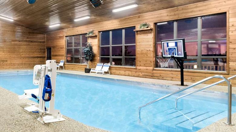 <b>Super 8 Chamberlain Pool</b>. Images powered by <a href="https://iceportal.shijigroup.com/" title="IcePortal" target="_blank">IcePortal</a>.