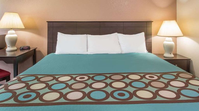 <b>Super 8 Austin Room</b>. Images powered by <a href="https://iceportal.shijigroup.com/" title="IcePortal" target="_blank">IcePortal</a>.