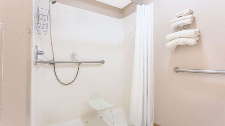 <b>Super 8 Austin Room</b>. Images powered by <a href="https://iceportal.shijigroup.com/" title="IcePortal" target="_blank">IcePortal</a>.