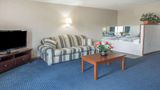Super 8 O'Fallon /St. Louis Area Suite