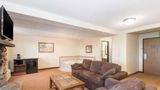 Super 8 Bemidji Suite