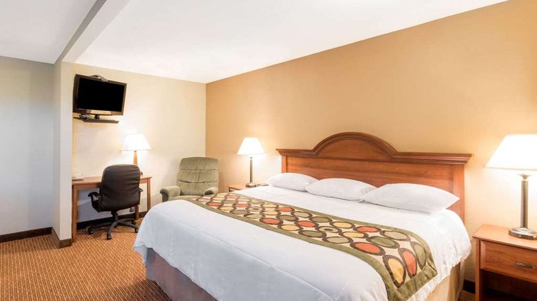 <b>Super 8 Bemidji Suite</b>. Images powered by <a href="https://iceportal.shijigroup.com/" title="IcePortal" target="_blank">IcePortal</a>.