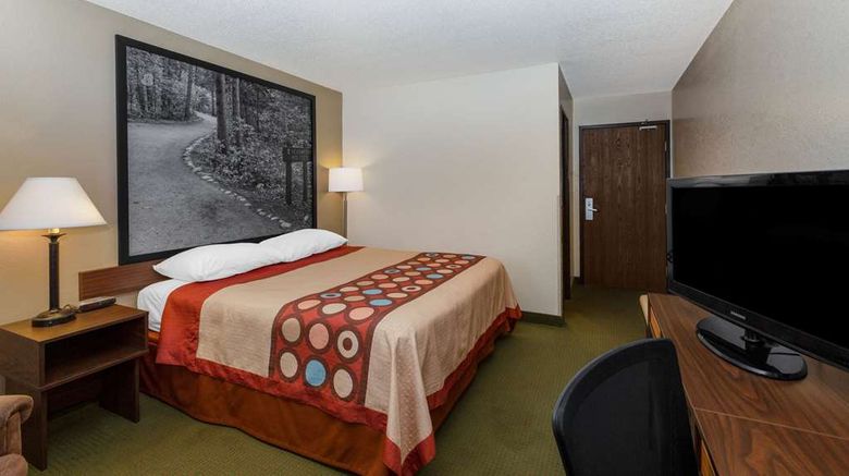 <b>Super 8 Bemidji Room</b>. Images powered by <a href="https://iceportal.shijigroup.com/" title="IcePortal" target="_blank">IcePortal</a>.