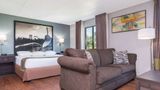 Super 8 Bloomington/Airport Suite