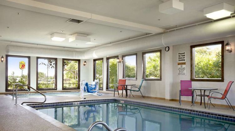 Super 8 Eveleth Pool