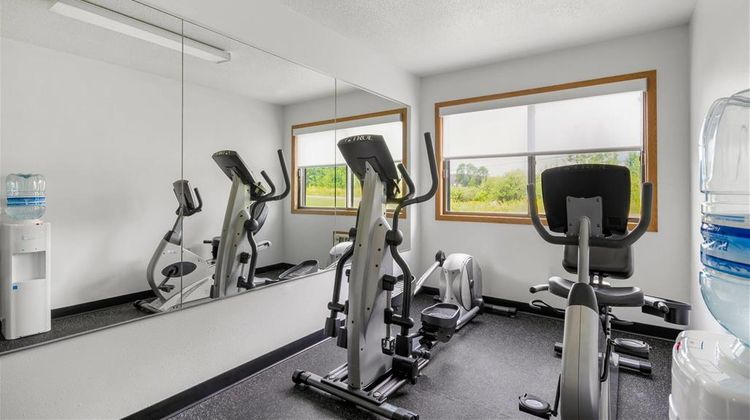 Super 8 Eveleth Health
