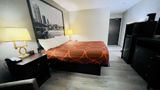 Super 8 Shakopee Room