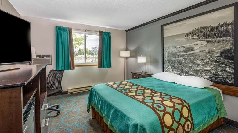 <b>Super 8 Duluth Room</b>. Images powered by <a href="https://iceportal.shijigroup.com/" title="IcePortal" target="_blank">IcePortal</a>.