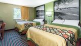 Super 8 Bath Hammondsport Area Room