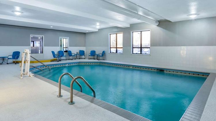 Baymont by Wyndham Rochester Mayo Clinic Area Pool
