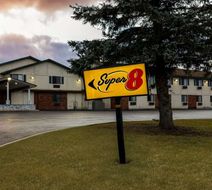 Super 8 Amsterdam Exterior