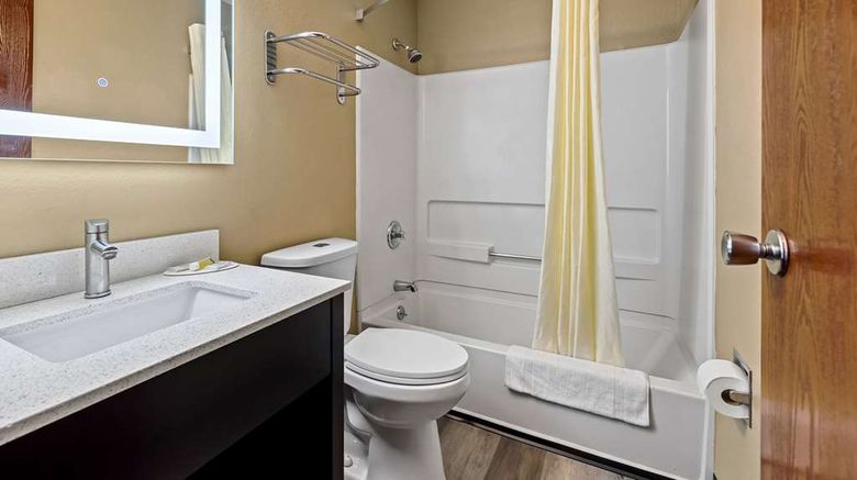 <b>Super 8 Amsterdam Room</b>. Images powered by <a href="https://iceportal.shijigroup.com/" title="IcePortal" target="_blank">IcePortal</a>.