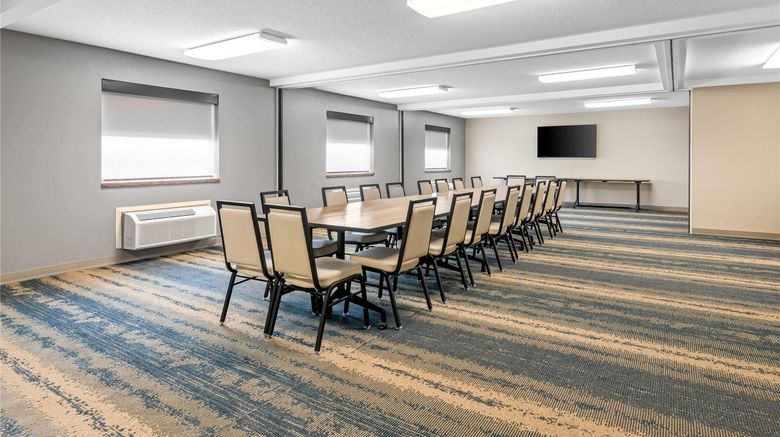 <b>Super 8 Perham Meeting</b>. Images powered by <a href="https://iceportal.shijigroup.com/" title="IcePortal" target="_blank">IcePortal</a>.