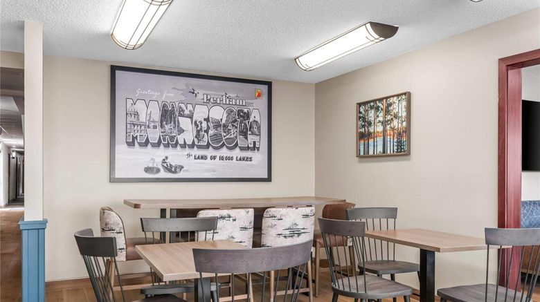 <b>Super 8 Perham Restaurant</b>. Images powered by <a href="https://iceportal.shijigroup.com/" title="IcePortal" target="_blank">IcePortal</a>.