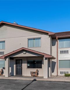Super 8 Perham