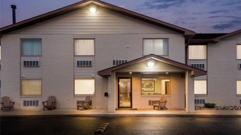 <b>Super 8 Perham Exterior</b>. Images powered by <a href="https://iceportal.shijigroup.com/" title="IcePortal" target="_blank">IcePortal</a>.