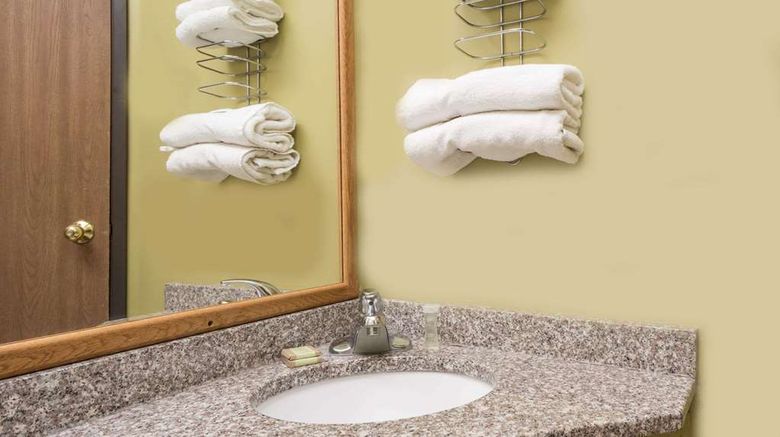 <b>Super 8 Red Wing Room</b>. Images powered by <a href="https://iceportal.shijigroup.com/" title="IcePortal" target="_blank">IcePortal</a>.