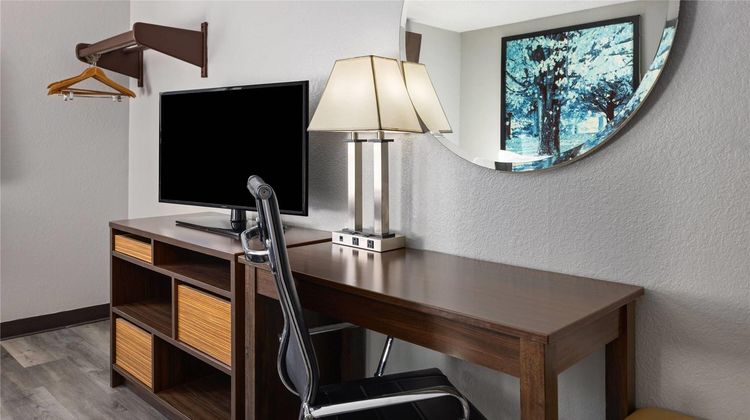 Super 8 Latham/Albany Troy Area Room