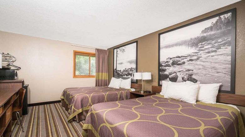 <b>Super 8 St. Cloud Room</b>. Images powered by <a href="https://iceportal.shijigroup.com/" title="IcePortal" target="_blank">IcePortal</a>.
